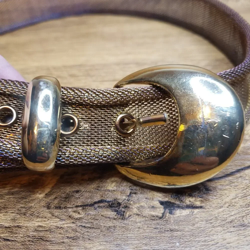 VTG Swallow Gold mesh rolled edge belt size 32 in womens